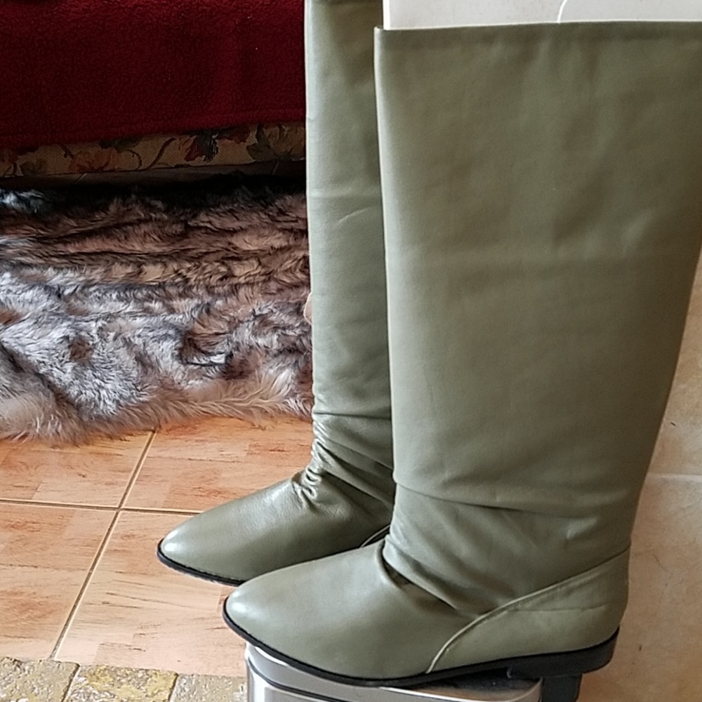 Genuine leather boots size7M